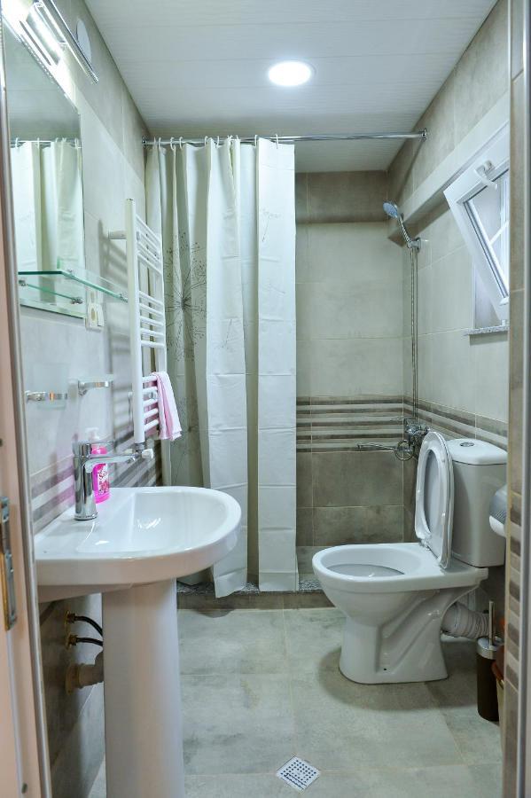 Cozy House Hotel Кутаиси Екстериор снимка