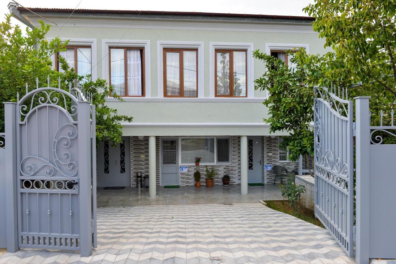 Cozy House Hotel Кутаиси Екстериор снимка