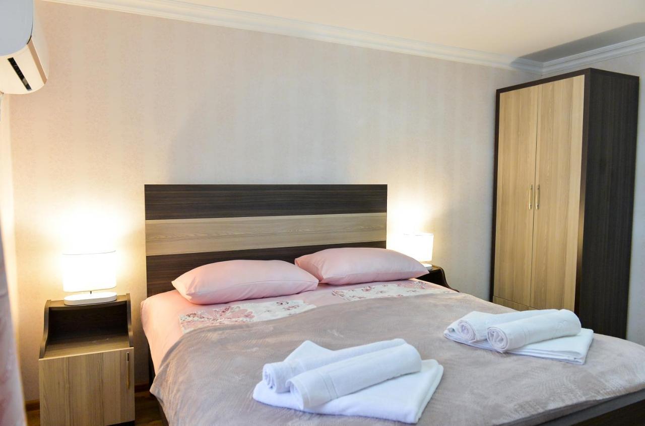 Cozy House Hotel Кутаиси Екстериор снимка