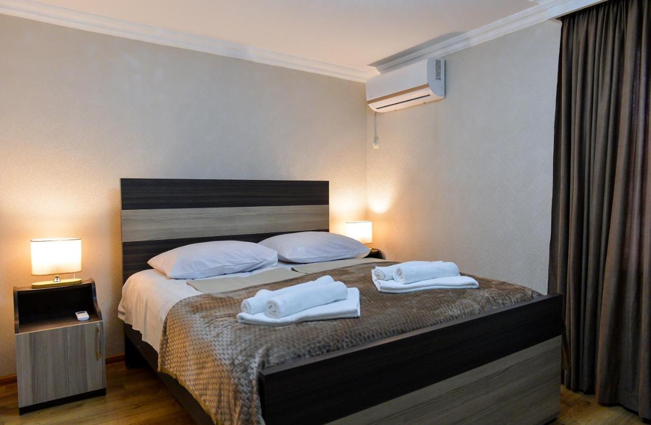 Cozy House Hotel Кутаиси Екстериор снимка