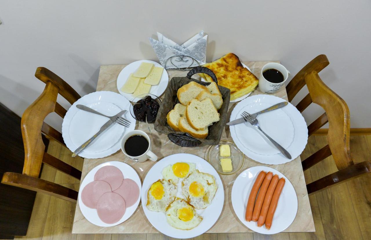 Cozy House Hotel Кутаиси Екстериор снимка