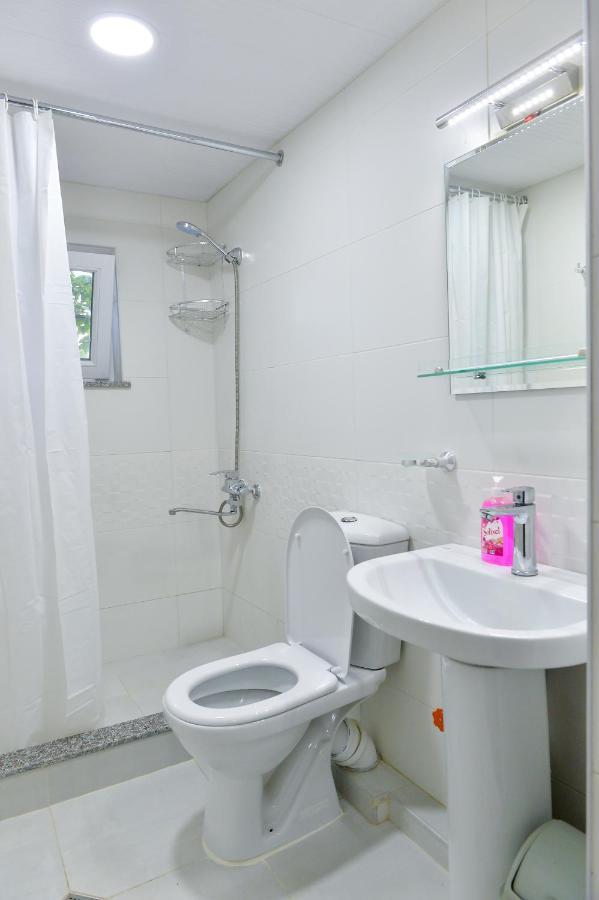 Cozy House Hotel Кутаиси Екстериор снимка